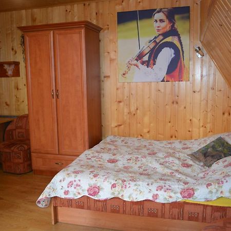 Gorolik U Kwietniow-Centrum Bukowiny- Mozliwosc Wyzywienia Буковина Татжанска Екстериор снимка